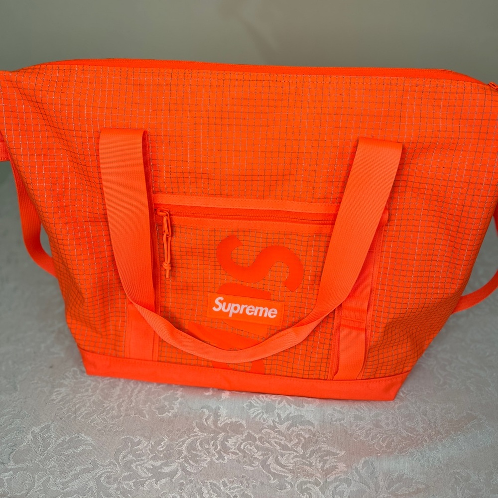 Authentic Supreme 3m Tote Bag.